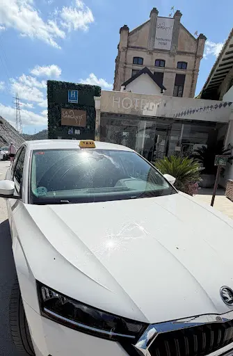 TAXI EN ALORA, MARÍA NAVARRO, 5 plazas caminito del Rey y El Chorro