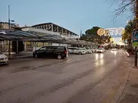 Parada de Taxis, Estación.