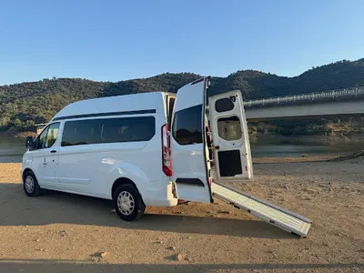 Taxi Adaptado Felipe Gil
