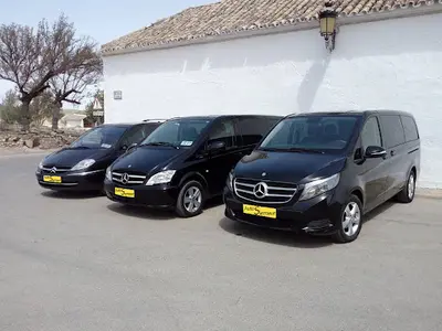 Autos Sierra Sur, Servicios de Taxi y Alquiler de Vehículos con Conductor