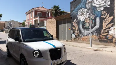 -TAXIS ARTERO- (1er LONDON TAXI ELÈCTRIC i BMW SERIE 5 TOURING )