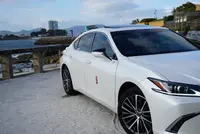 Taxi Lexus Isma