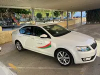 Taxi El Pilar / Mil palmeras