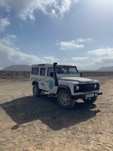 Taxi Tour La Graciosa by Marcial