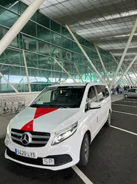 Taxi Transfer Vigo Aeropuertos y Viajes Mercedes 7 plazas