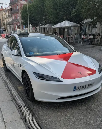 Taxi Vigo JM 121