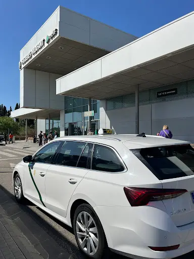 Taxi Figueres - Elezparra Sl